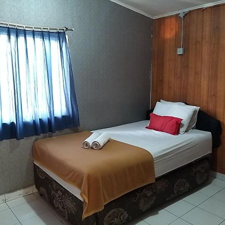 Venice Guest House Redpartner Джакарта Екстер'єр фото