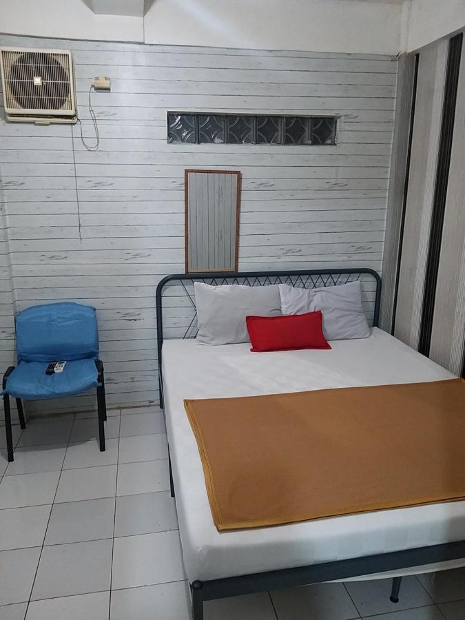 Venice Guest House Redpartner Джакарта Екстер'єр фото