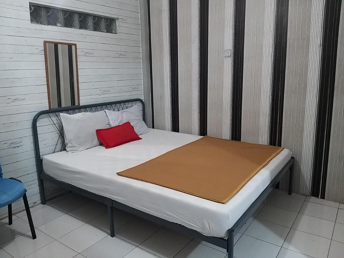 Venice Guest House Redpartner Джакарта Екстер'єр фото