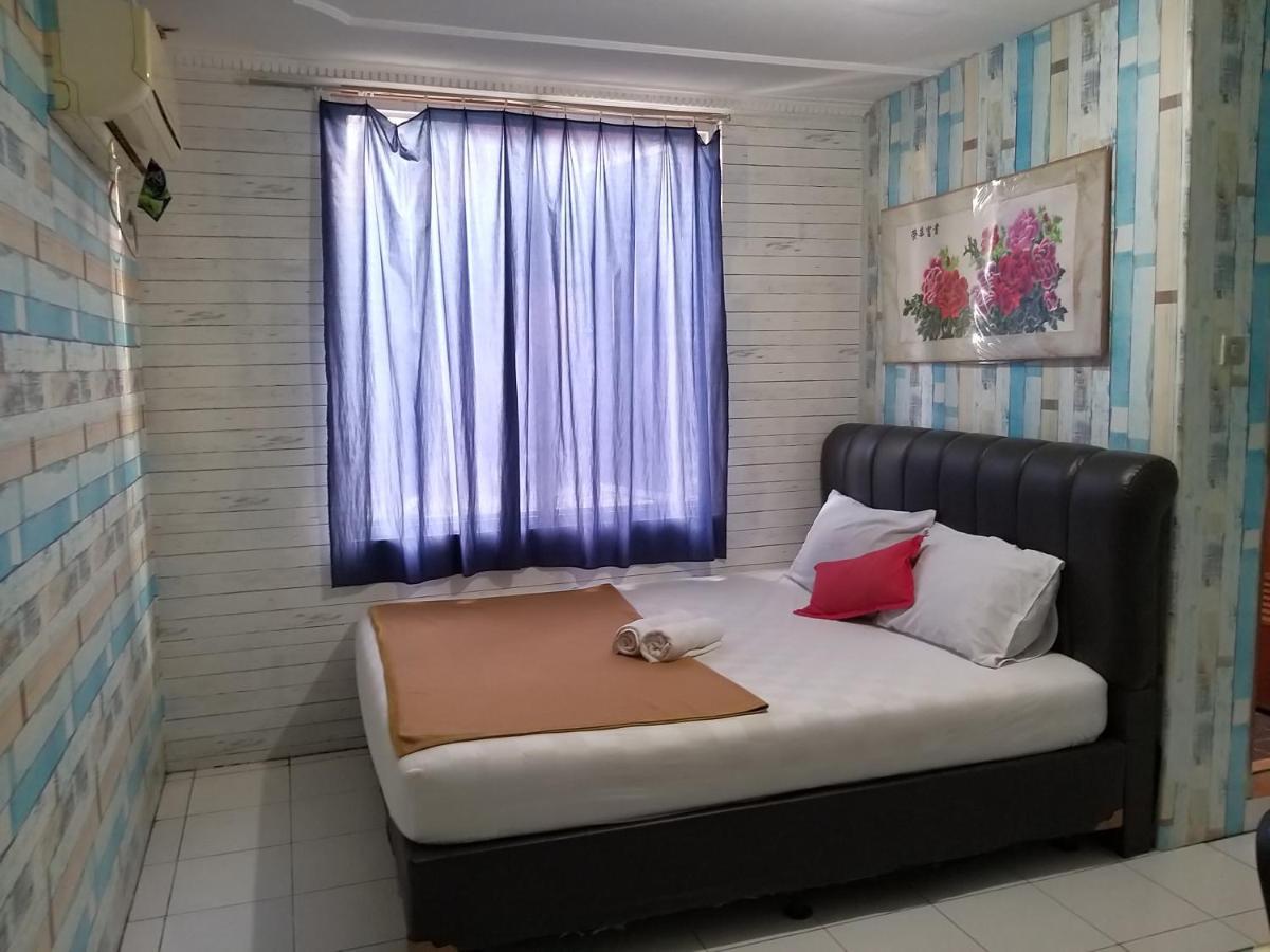 Venice Guest House Redpartner Джакарта Екстер'єр фото