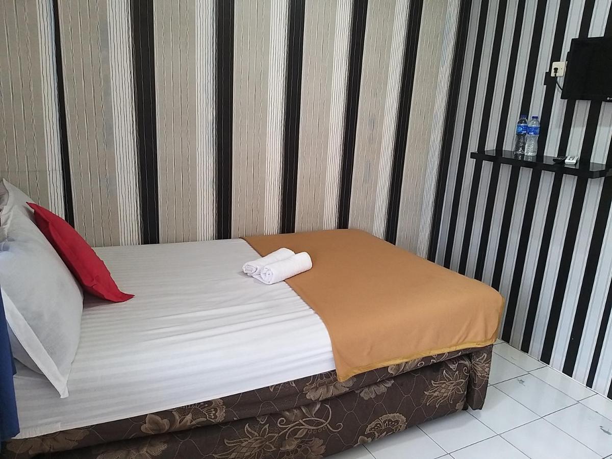 Venice Guest House Redpartner Джакарта Екстер'єр фото