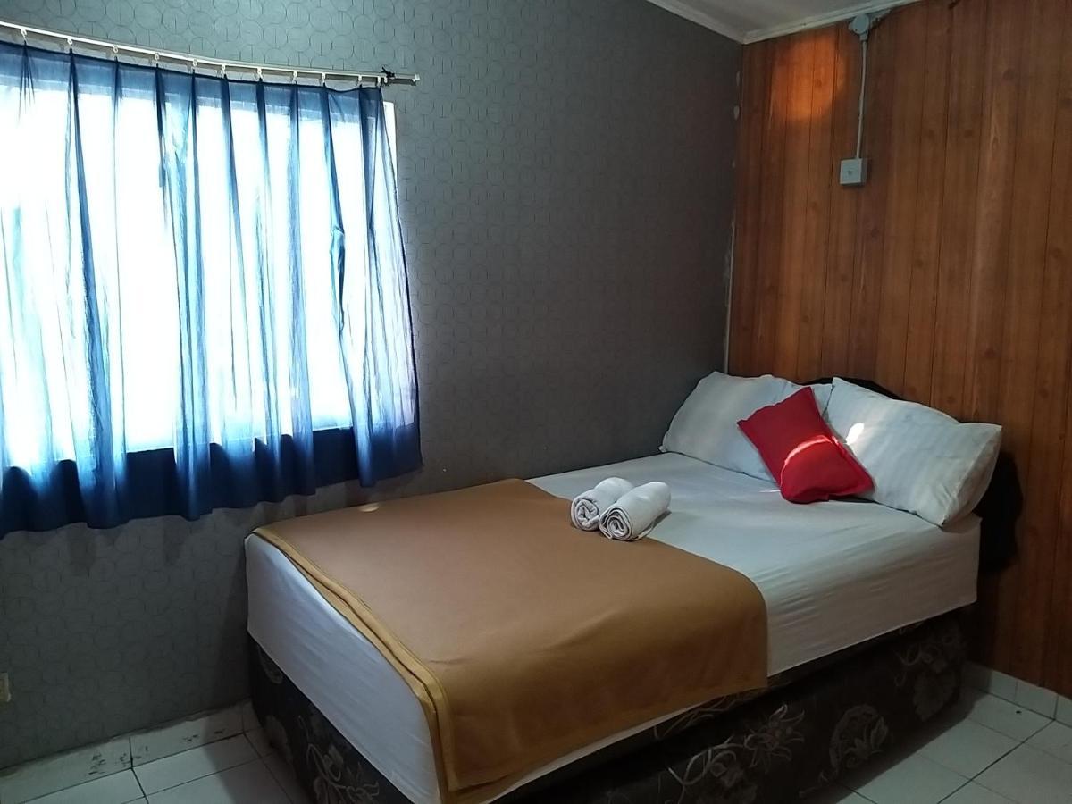 Venice Guest House Redpartner Джакарта Екстер'єр фото