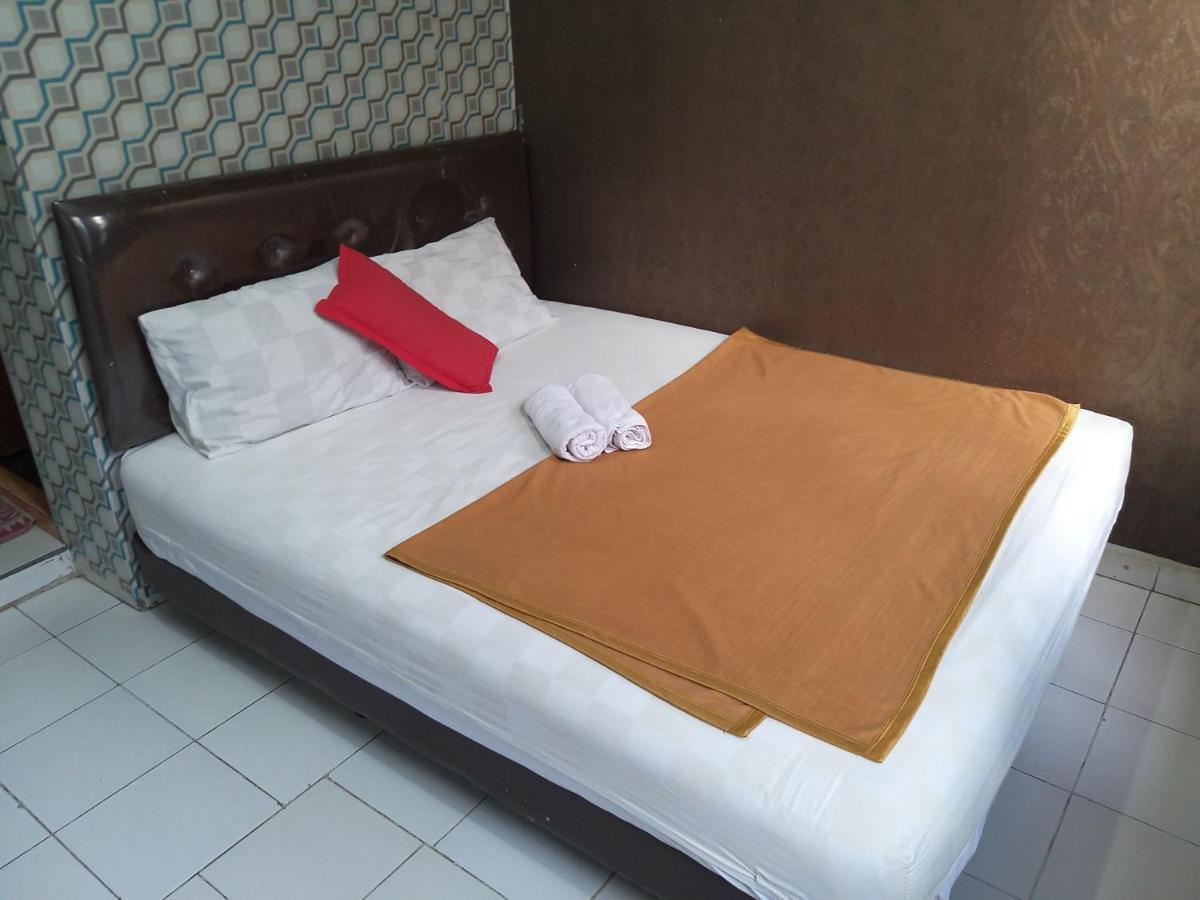Venice Guest House Redpartner Джакарта Екстер'єр фото