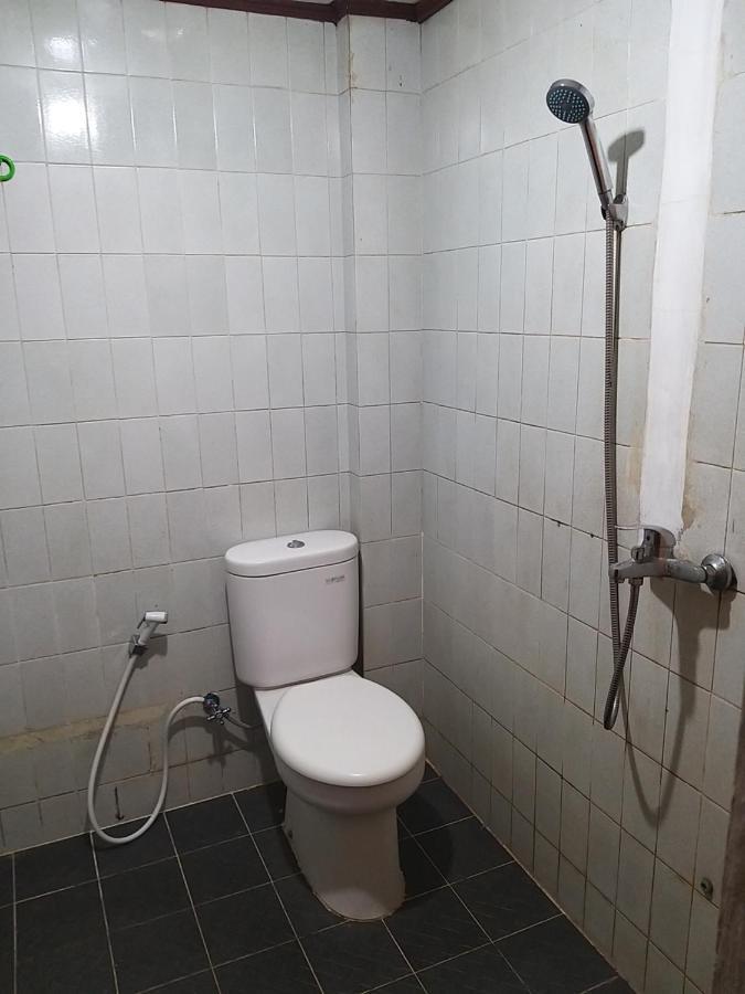 Venice Guest House Redpartner Джакарта Екстер'єр фото